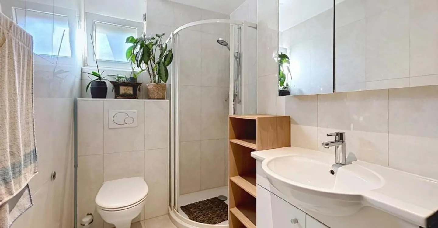 4,5 Zimmer mit Garten und separatem Eingang - Foto 10 von 10