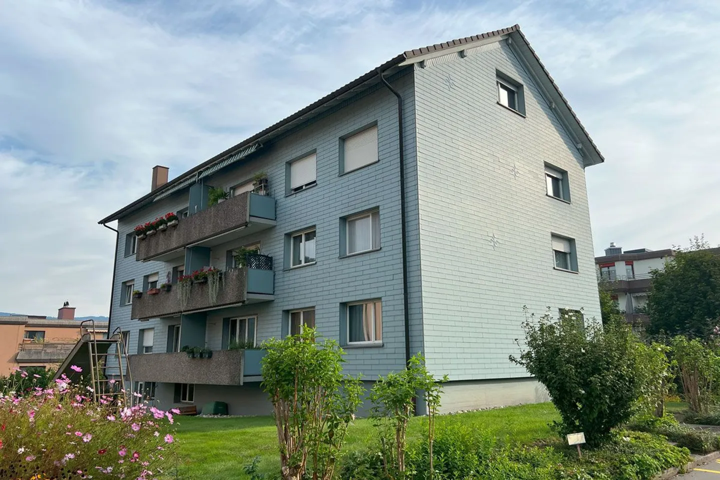 Luminoso appartamento di 4,5 stanze con balcone a Port - Foto 3 di 9