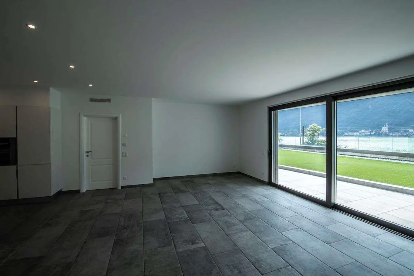 Appartamento con vista lago - 103 - Foto 4 di 13