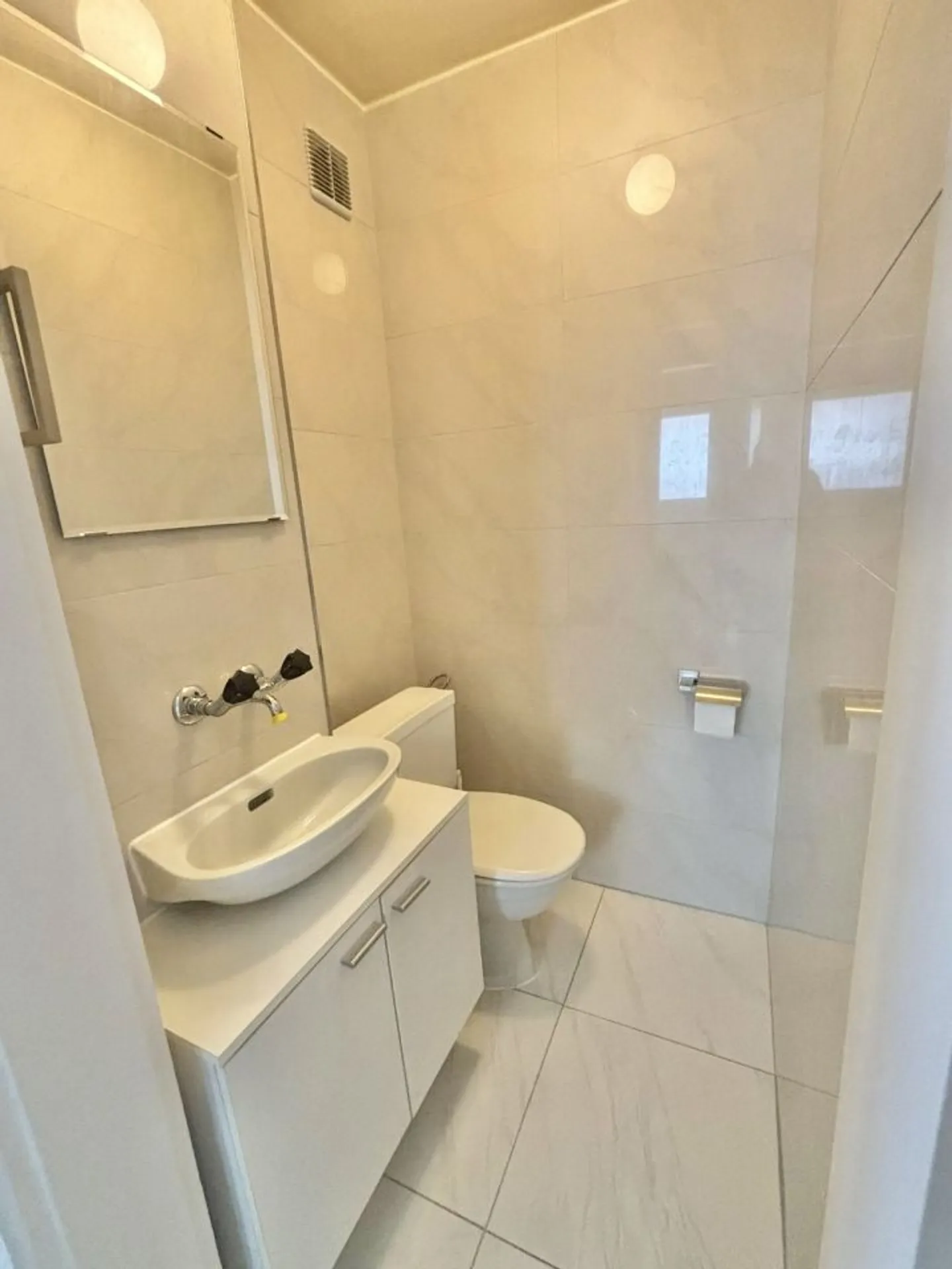 Bel appartement de 2,5 pièces à Clarens - Photo 7 sur 13