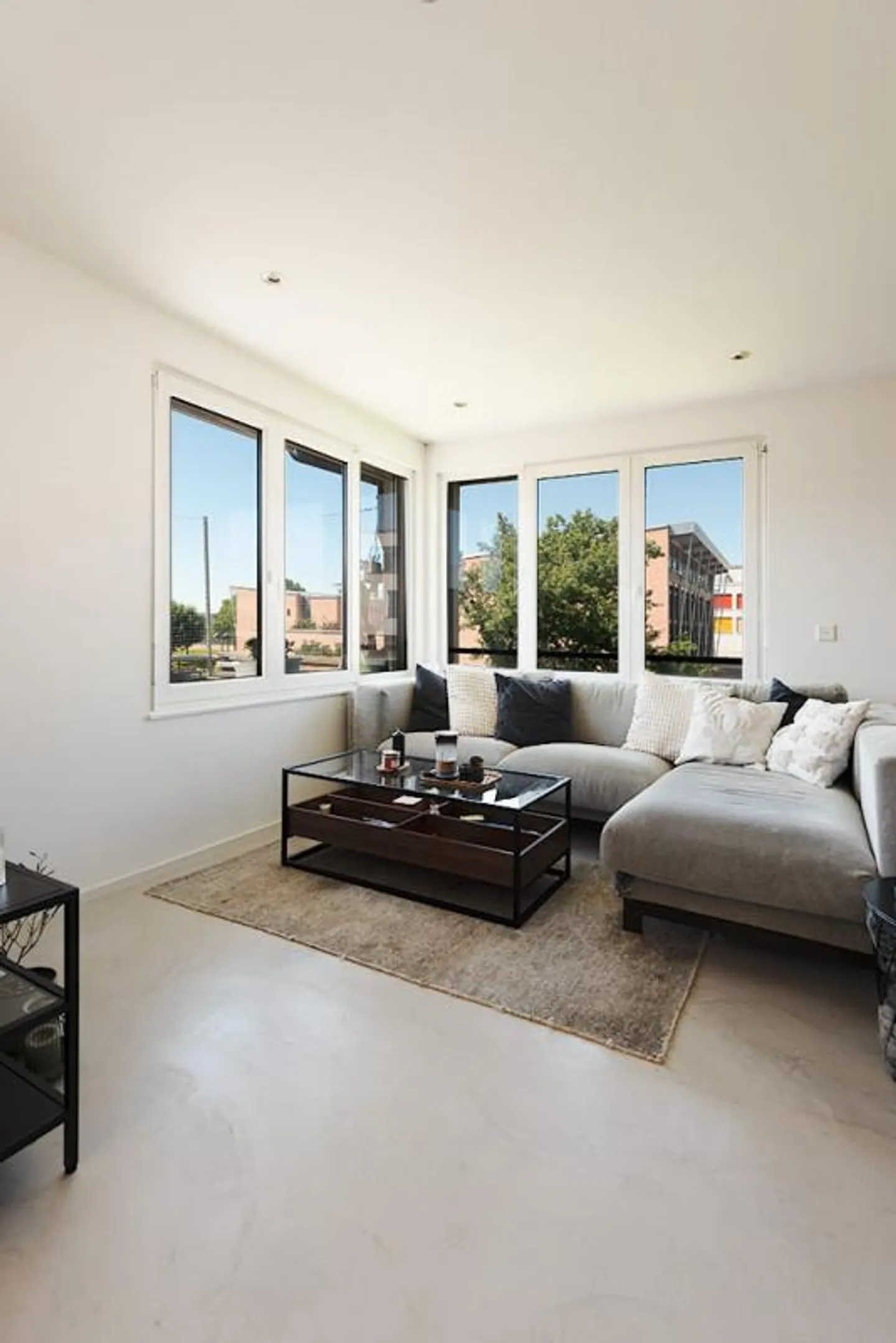 Passeggiata facile con questo appartamento di 5 stanze - Foto 2 di 9