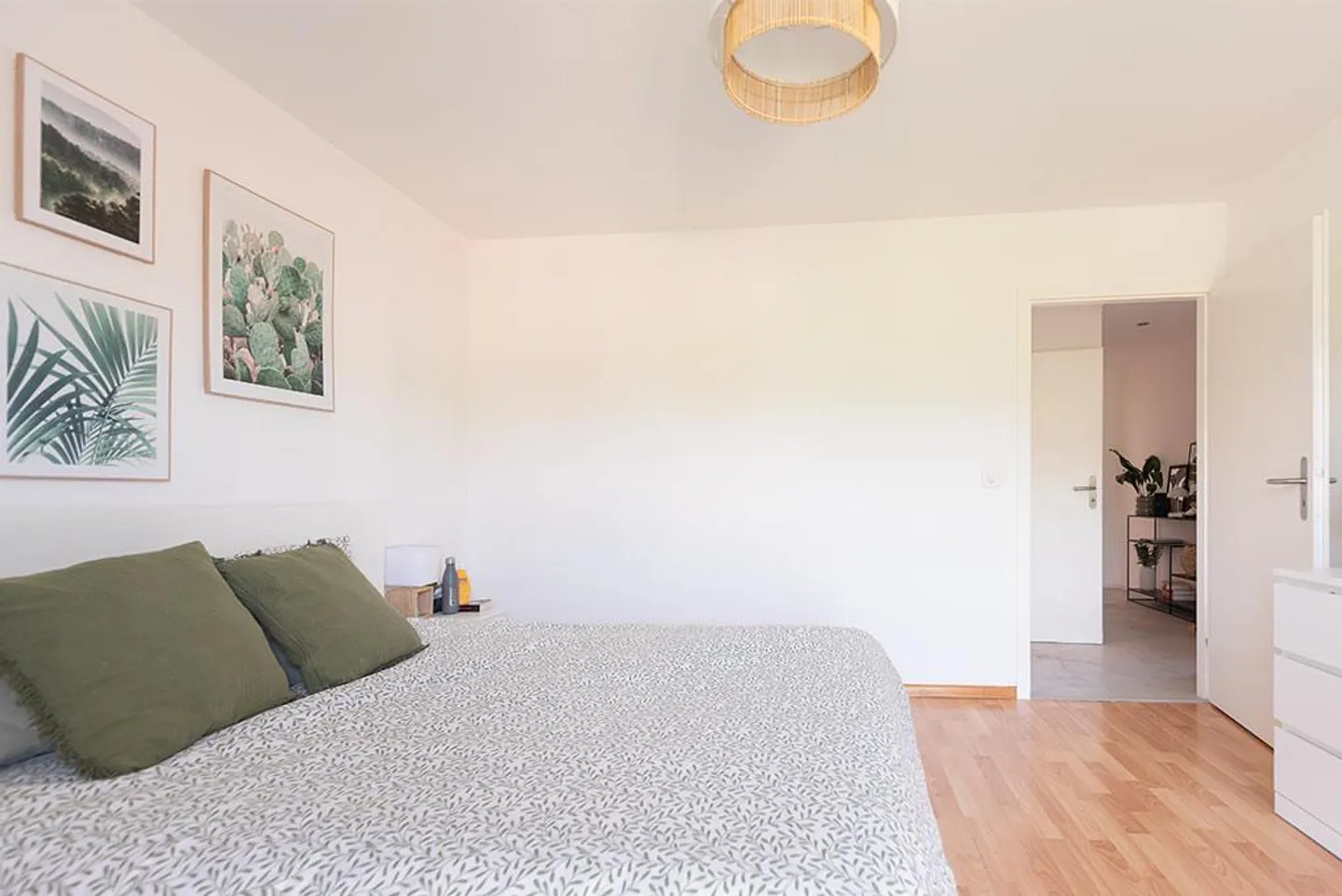 Passeggiata facile con questo appartamento di 5 stanze - Foto 4 di 9