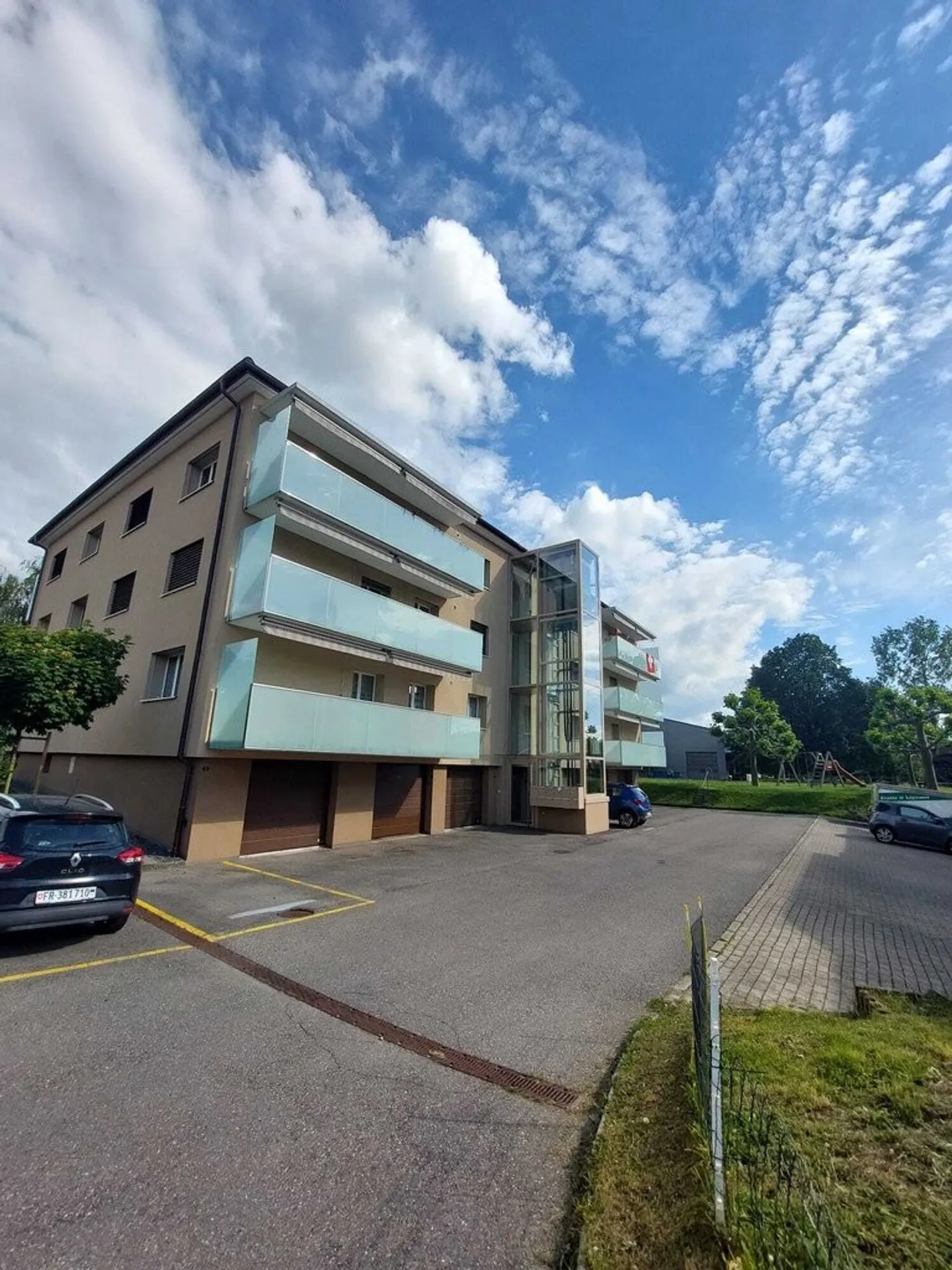 Appartamento con 4,5 stanze al 1° piano - Foto 1 di 12