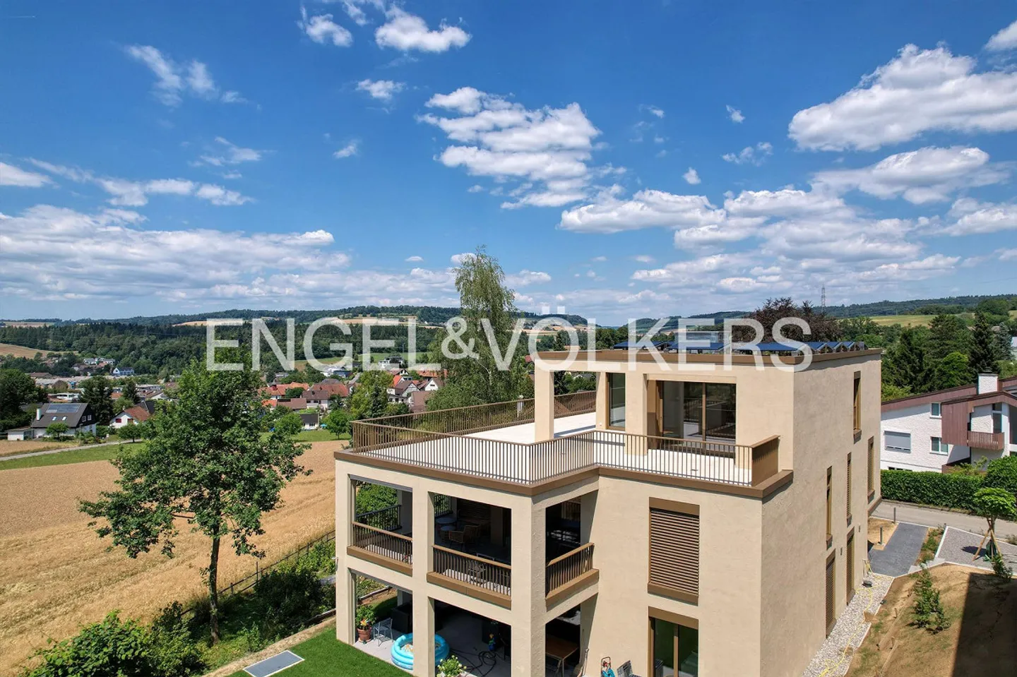 First occupancy: Exclusive attic maisonette with large panoramic terrace - Photo 10 of 10