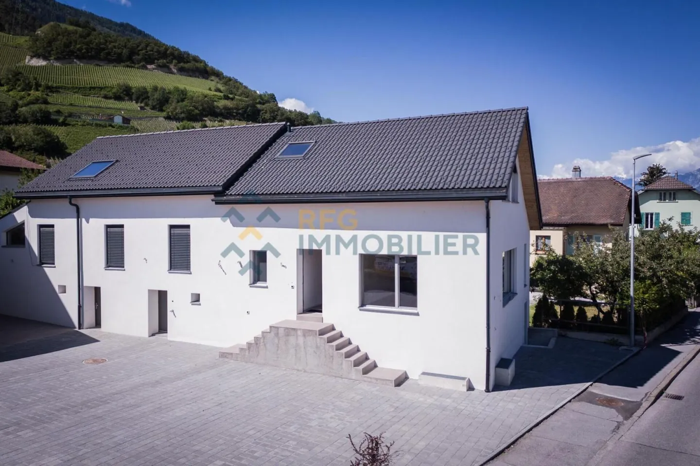 Villa moderne à Réchy - Photo 1 sur 11