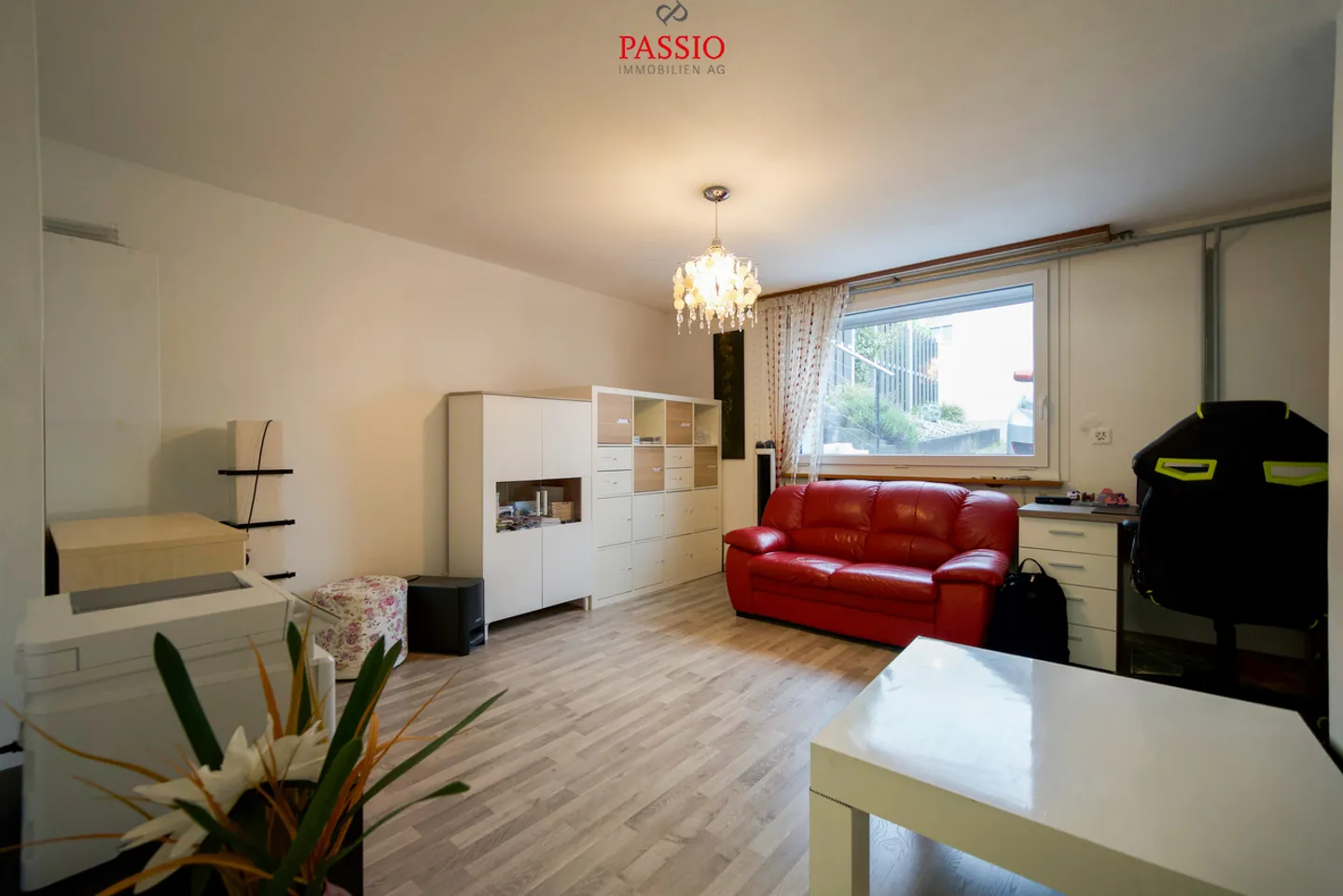 Paradiso familiare ristrutturato con grande giardino nel cuore di Lengnau - Foto 18 di 30
