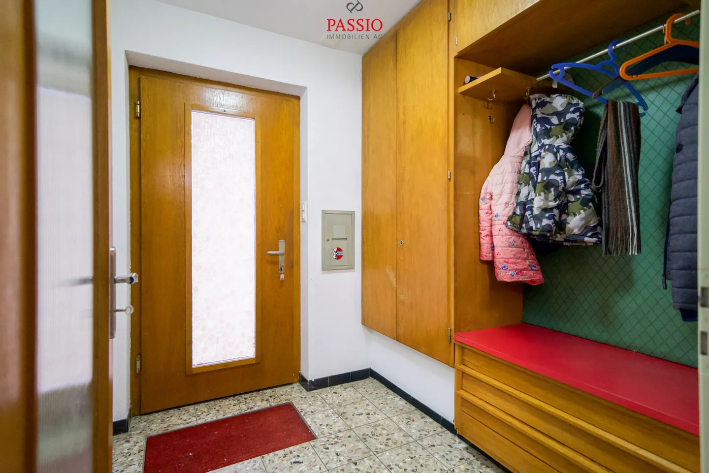 Paradiso familiare ristrutturato con grande giardino nel cuore di Lengnau - Foto 21 di 30