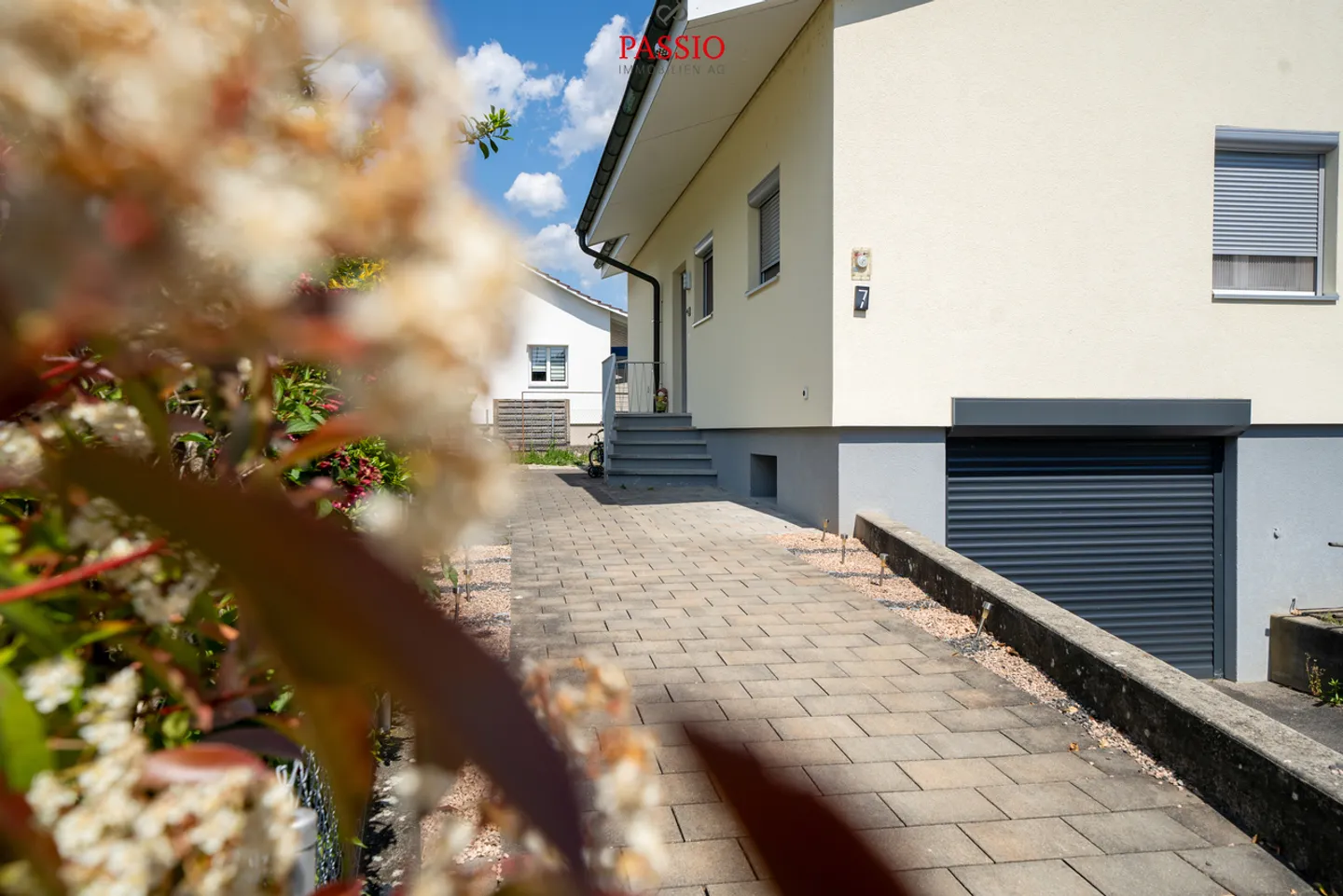 Paradiso familiare ristrutturato con grande giardino nel cuore di Lengnau - Foto 25 di 30