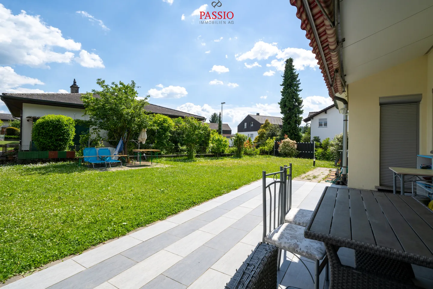 Paradiso familiare ristrutturato con grande giardino nel cuore di Lengnau - Foto 27 di 30