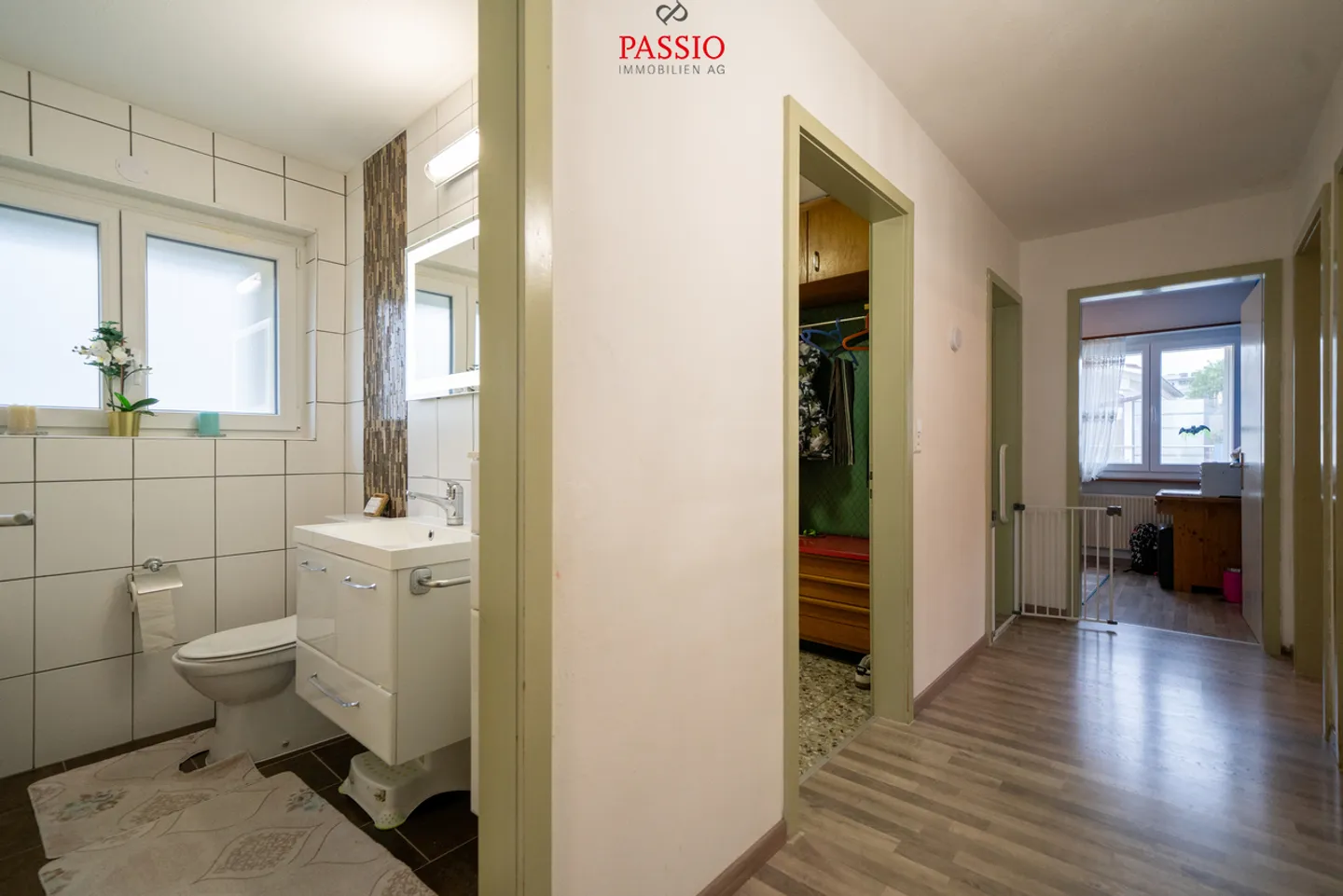 Paradiso familiare ristrutturato con grande giardino nel cuore di Lengnau - Foto 10 di 30