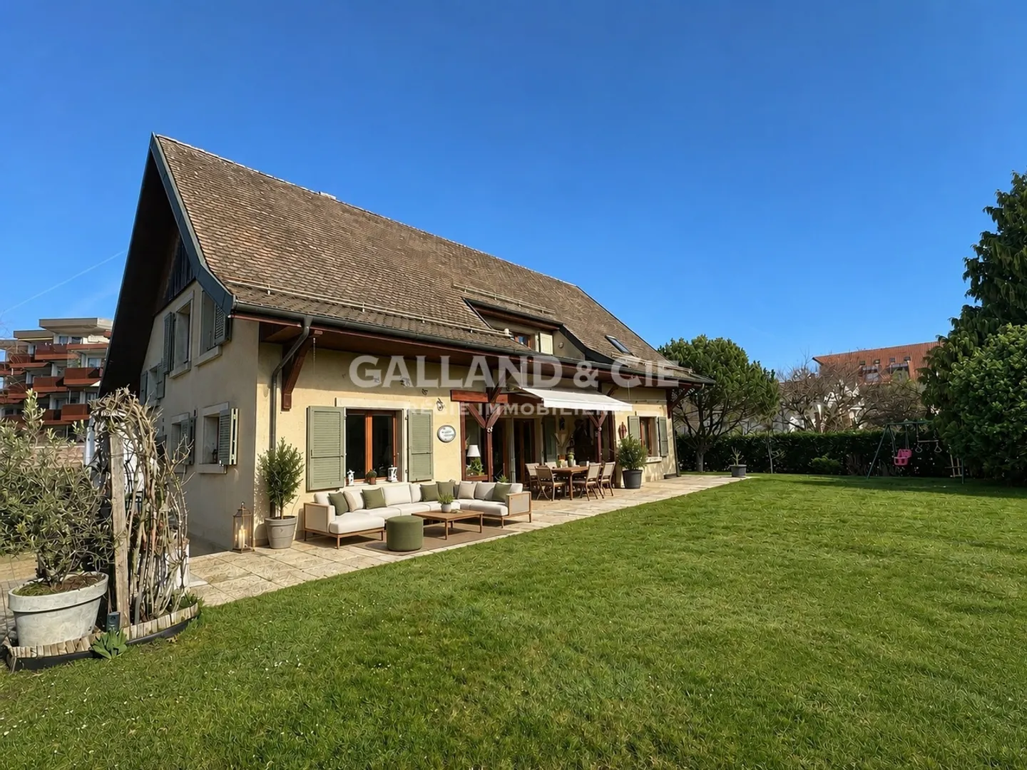 Villa di 7,5 stanze - Spazio all'appuntamento - Foto 1 di 10