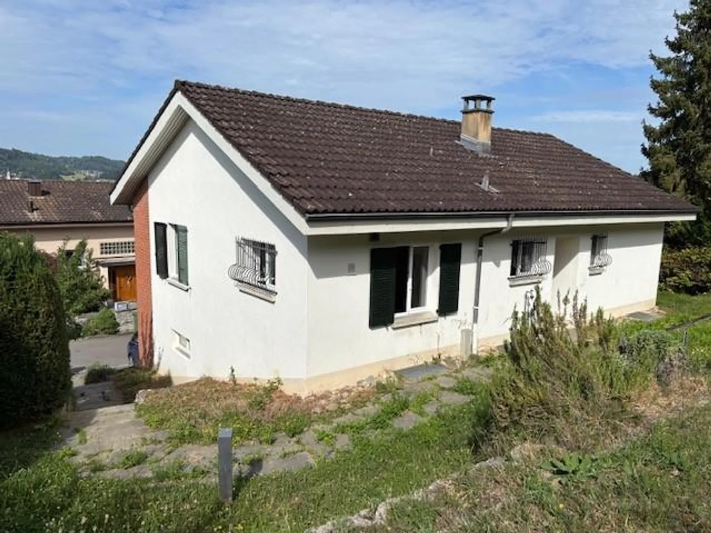 Detached single-family house in a family-friendly location - Photo 2 of 13