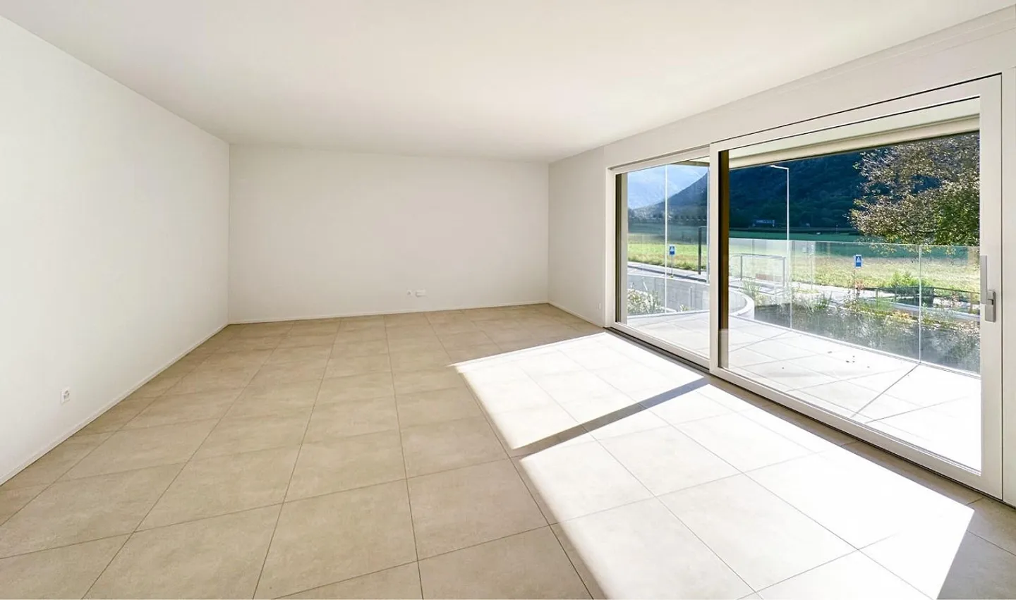 ELEGANTE 2.5 LOCALI CON TERRAZZO A LUMINO (TI) - Foto 5 di 9