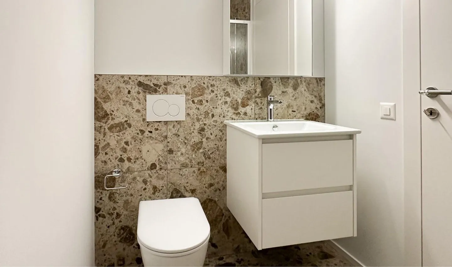 ELEGANTE 2.5 LOCALI CON TERRAZZO A LUMINO (TI) - Foto 9 di 9