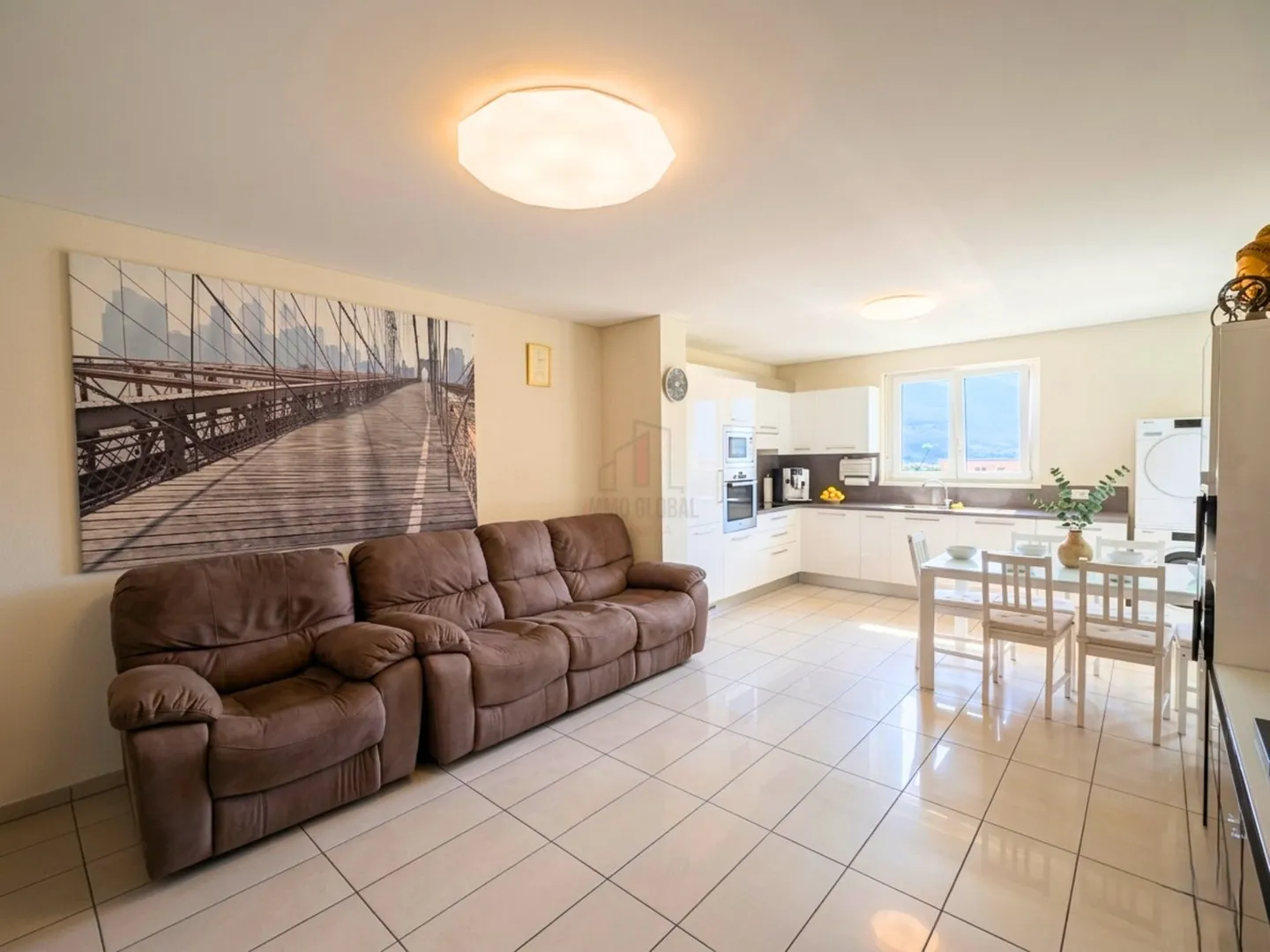 Top Floor in a Noble Villa - Photo 3 of 10