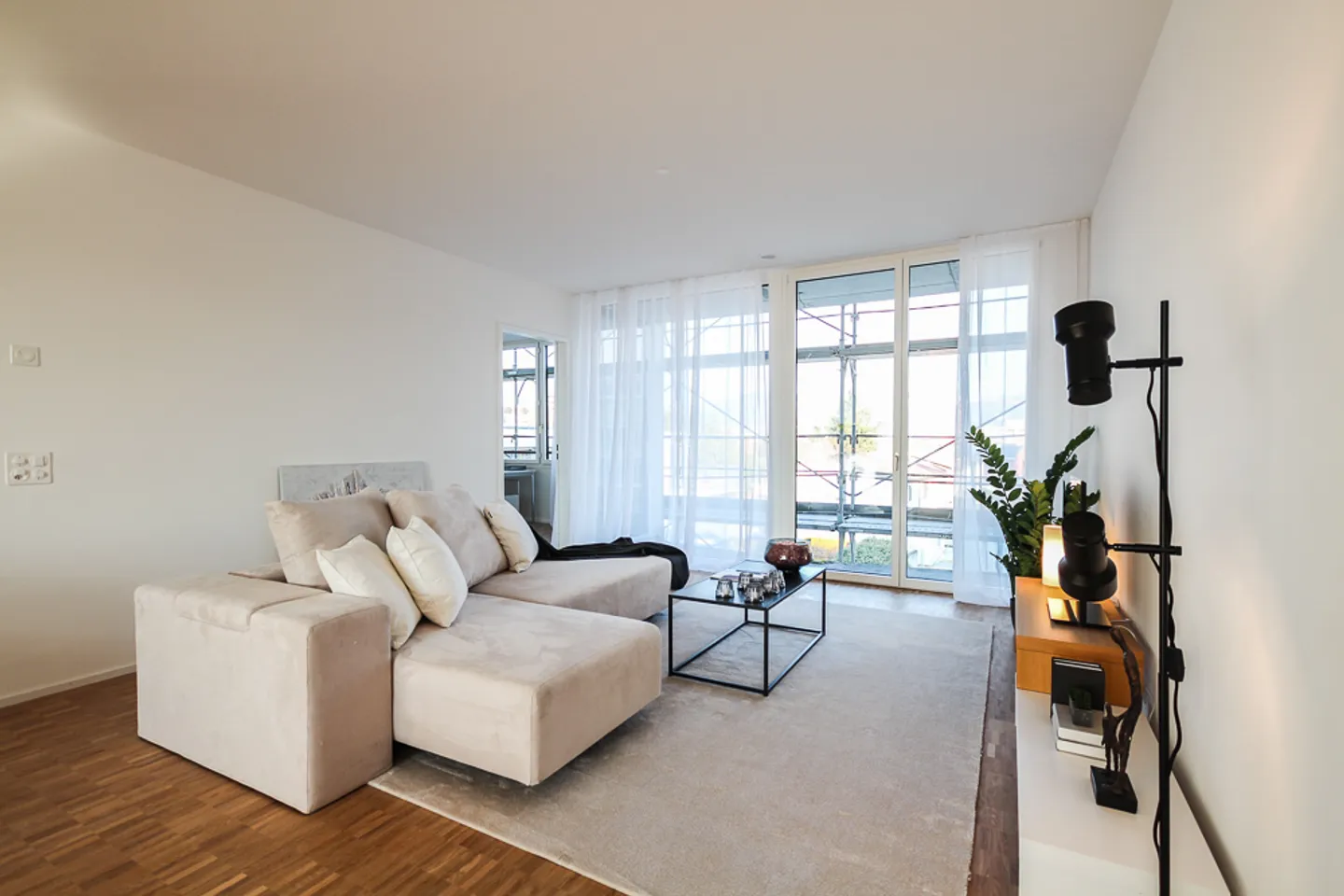 Moderne Wohnung in Reinach - Foto 3 von 4