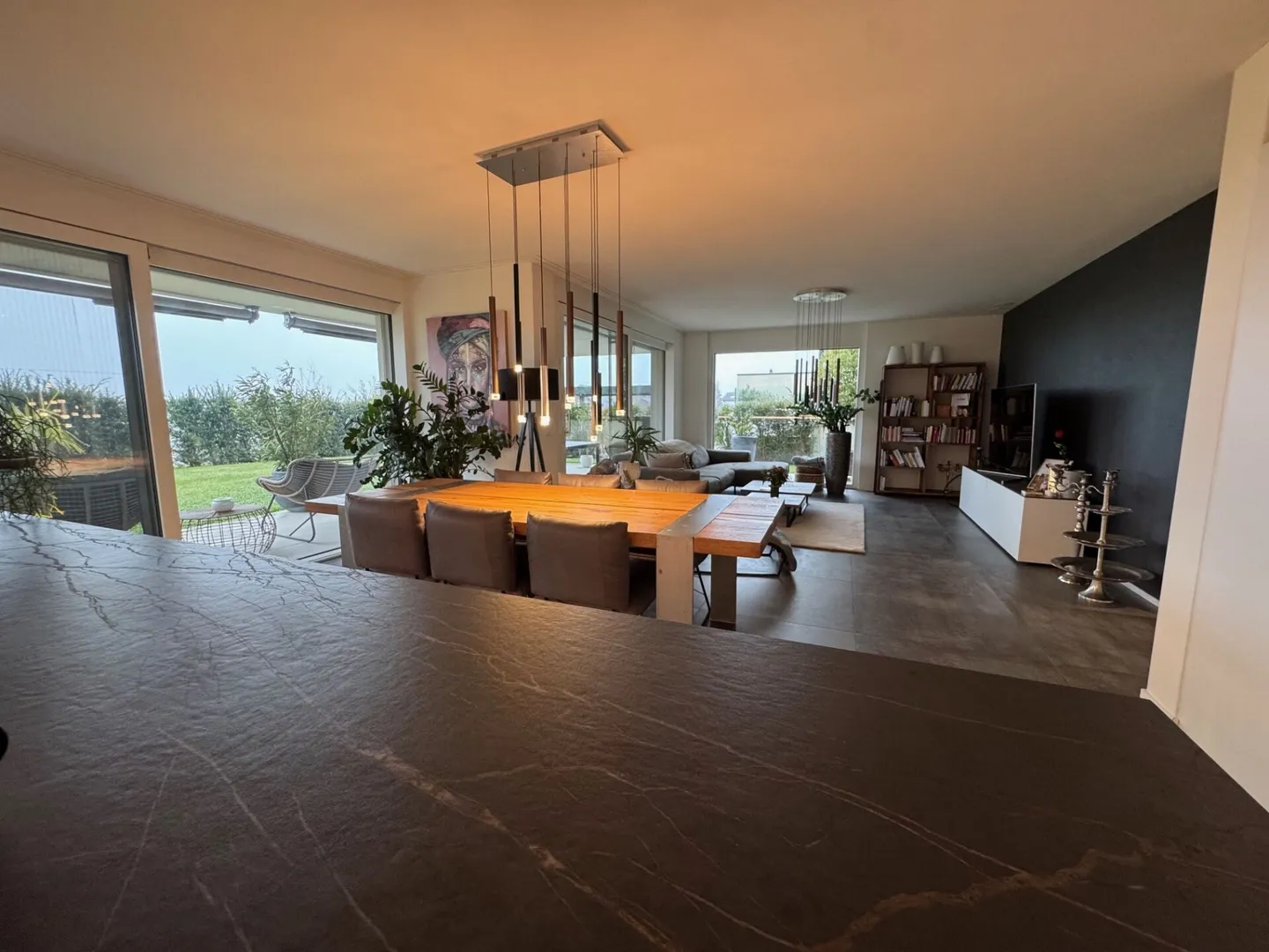 Oasis de bien-être exclusive - Appartement de jardin 3½ pièces dans un emplacement privilégié - Photo 1 sur 14