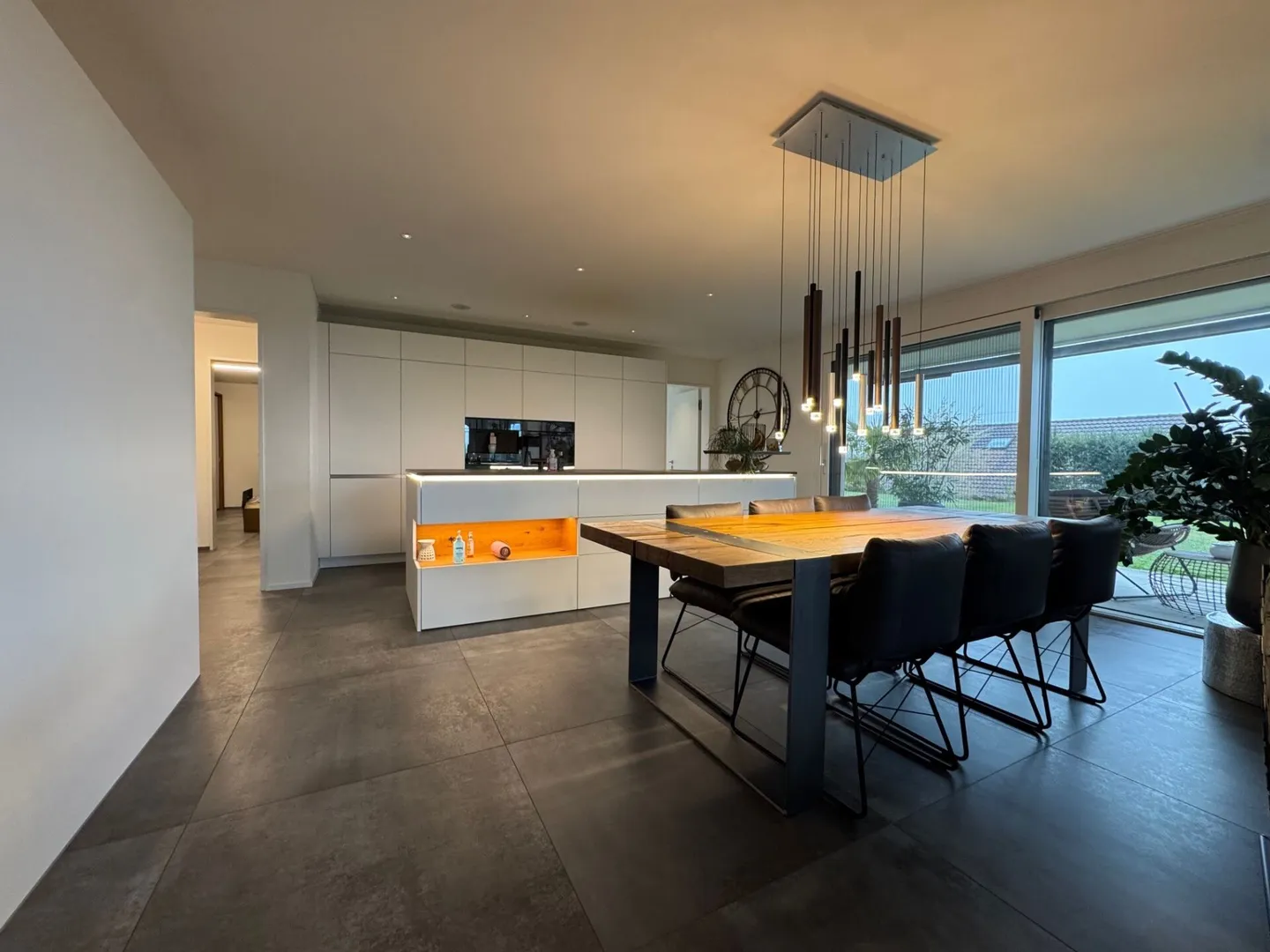 Oasis de bien-être exclusive - Appartement de jardin 3½ pièces dans un emplacement privilégié - Photo 2 sur 14