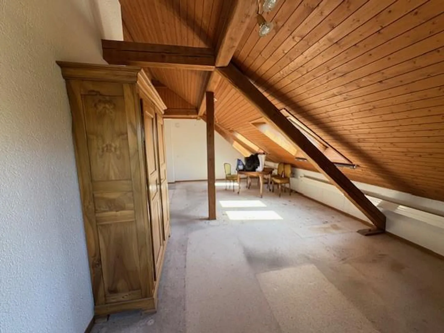 Multi-family house (3 apartments / right side) - Photo 8 of 9