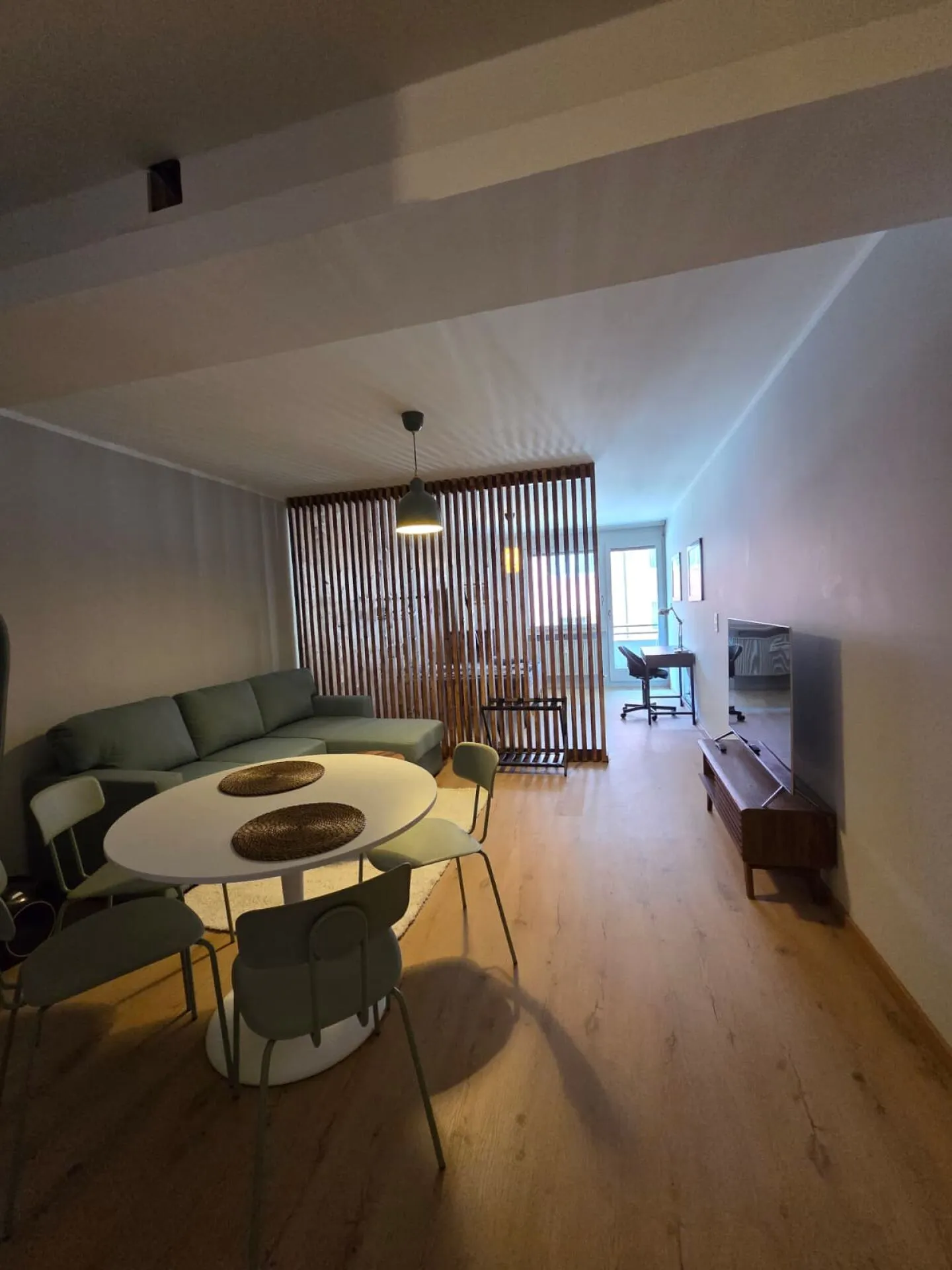 Vivre meublé - 1,5 pièces, 44 m² et balcon - Photo 1 sur 9