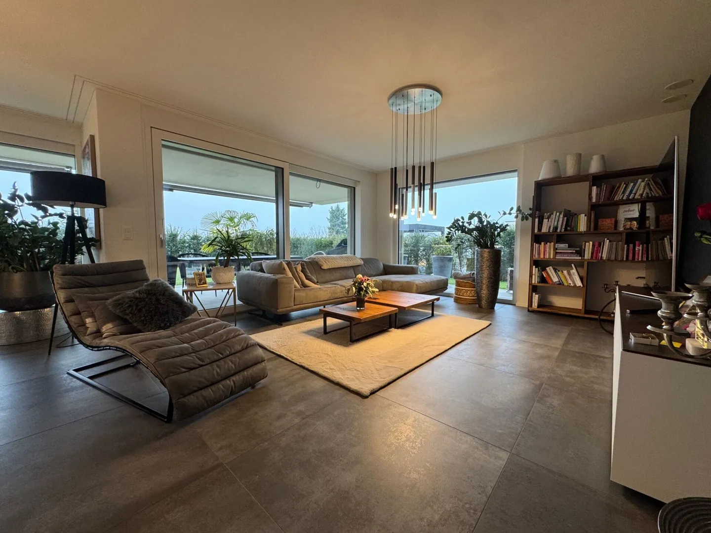 Oasis de bien-être exclusive - Appartement de jardin 3½ pièces dans un emplacement privilégié - Photo 3 sur 14