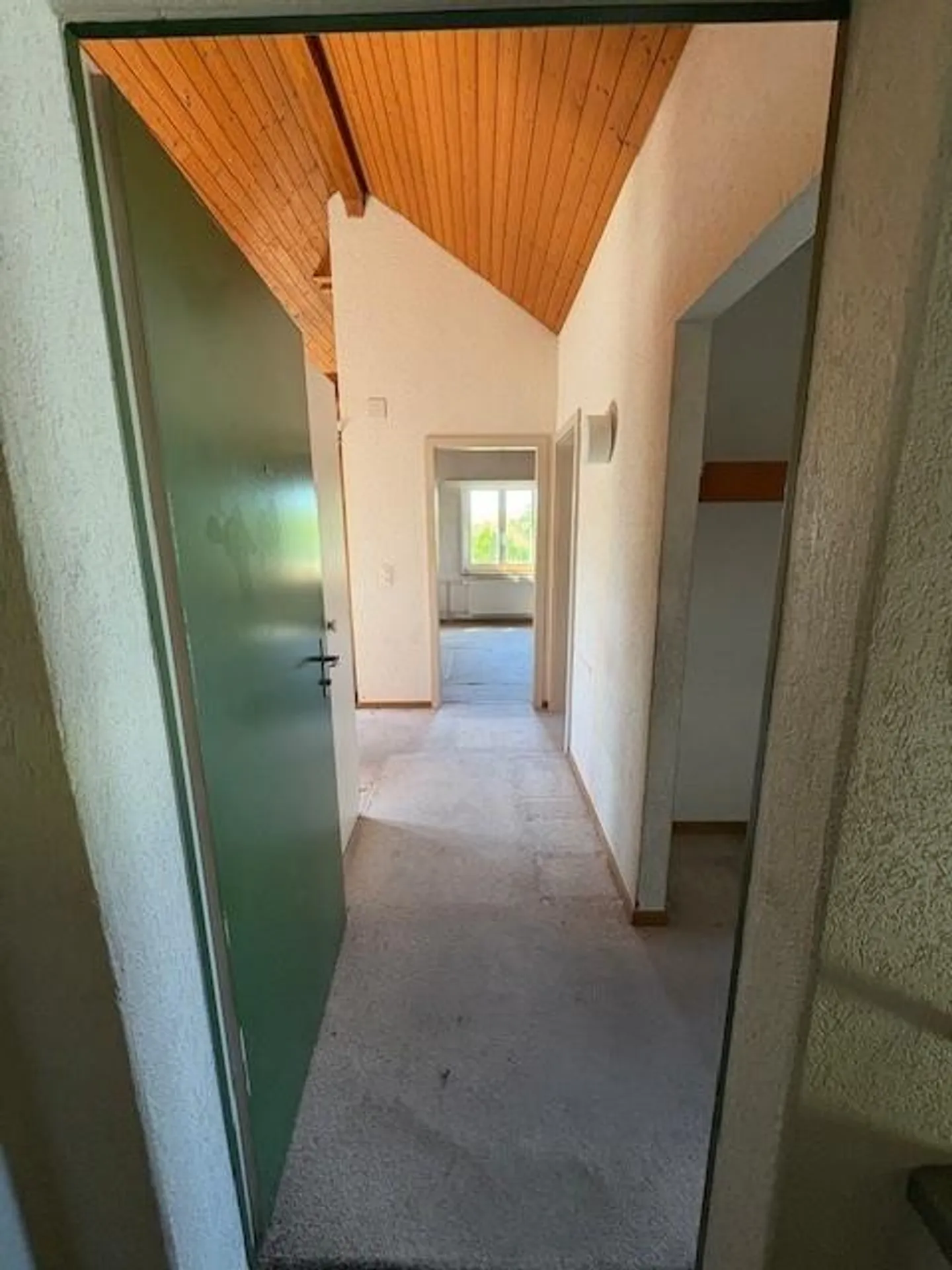 Multi-family house (3 apartments / right side) - Photo 6 of 9