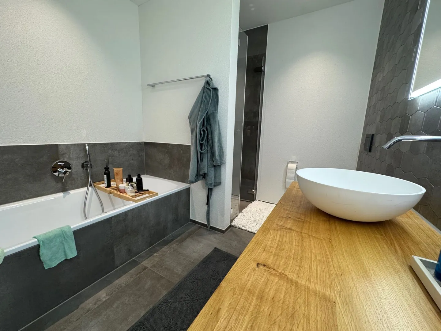 Oasis de bien-être exclusive - Appartement de jardin 3½ pièces dans un emplacement privilégié - Photo 7 sur 14