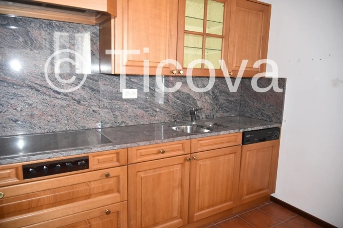 Proprietà d'investimento fronte lago - Foto 11 di 13