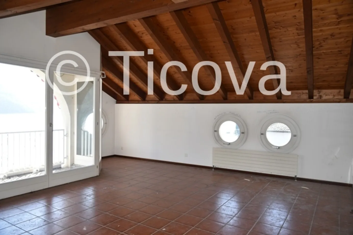 Proprietà d'investimento fronte lago - Foto 12 di 13