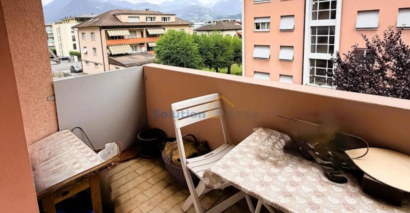 Beautiful 3.5-room apartment, balcony, elevator - Photo 3 of 11
