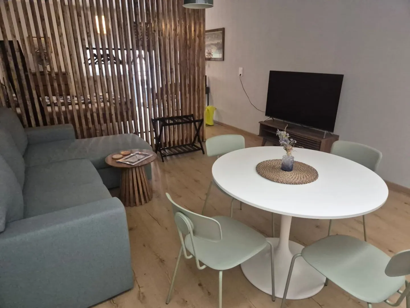 Vivre meublé - 1,5 pièces, 44 m² et balcon - Photo 6 sur 9