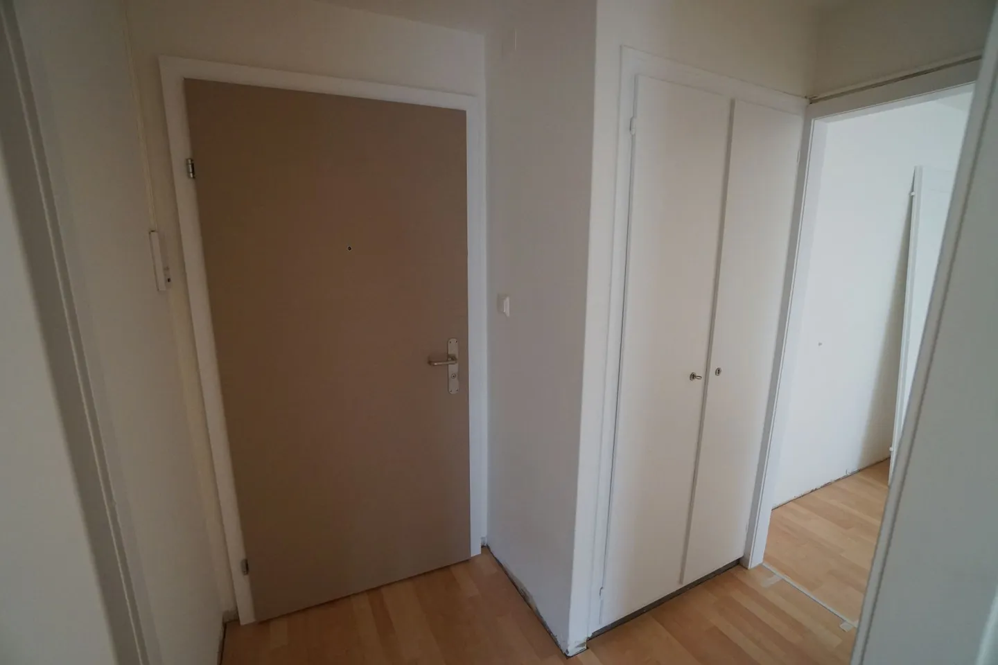 Wohnung mit grossem Balkon - Foto 4 von 8