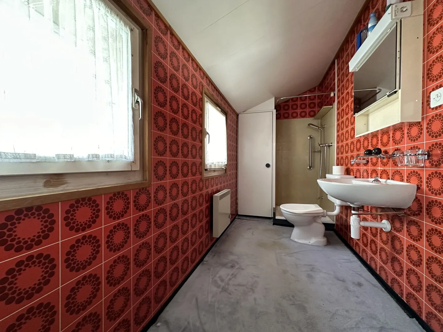 Casa bifamiliare nel cuore di Netstal - Foto 7 di 14