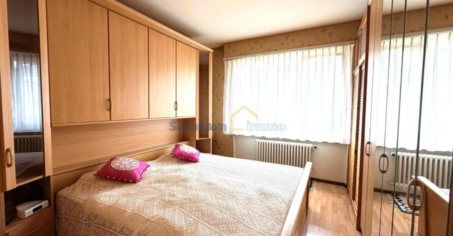 Beautiful 3.5-room apartment, balcony, elevator - Photo 9 of 11