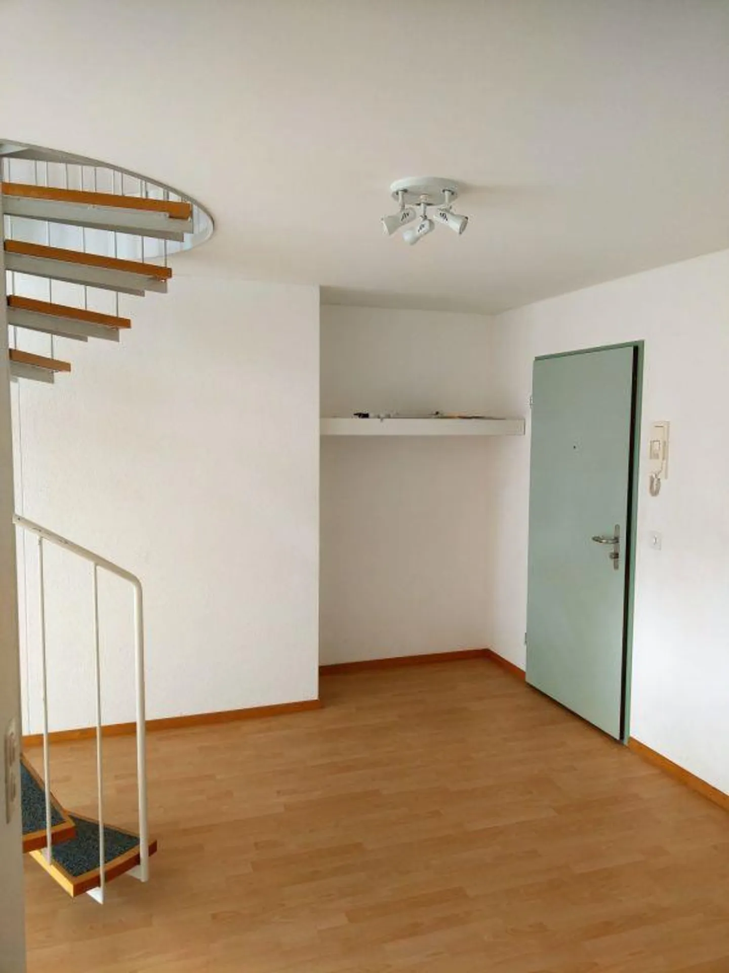 Modern 5 ½-room maisonette apartment in a quiet, central location - Photo 10 of 17
