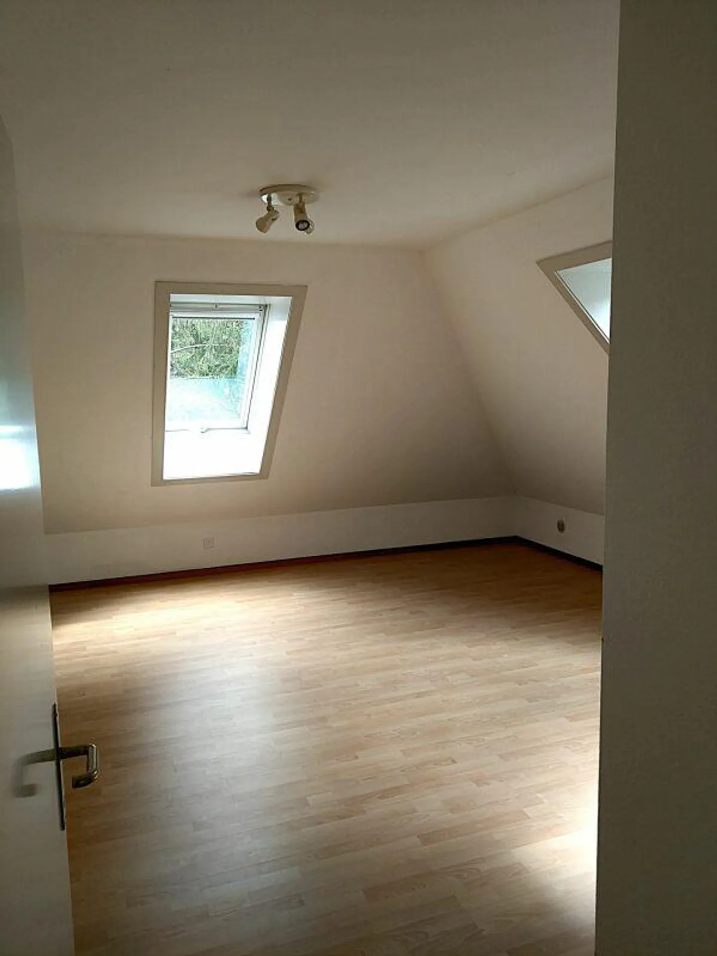 Modern 5 ½-room maisonette apartment in a quiet, central location - Photo 14 of 17