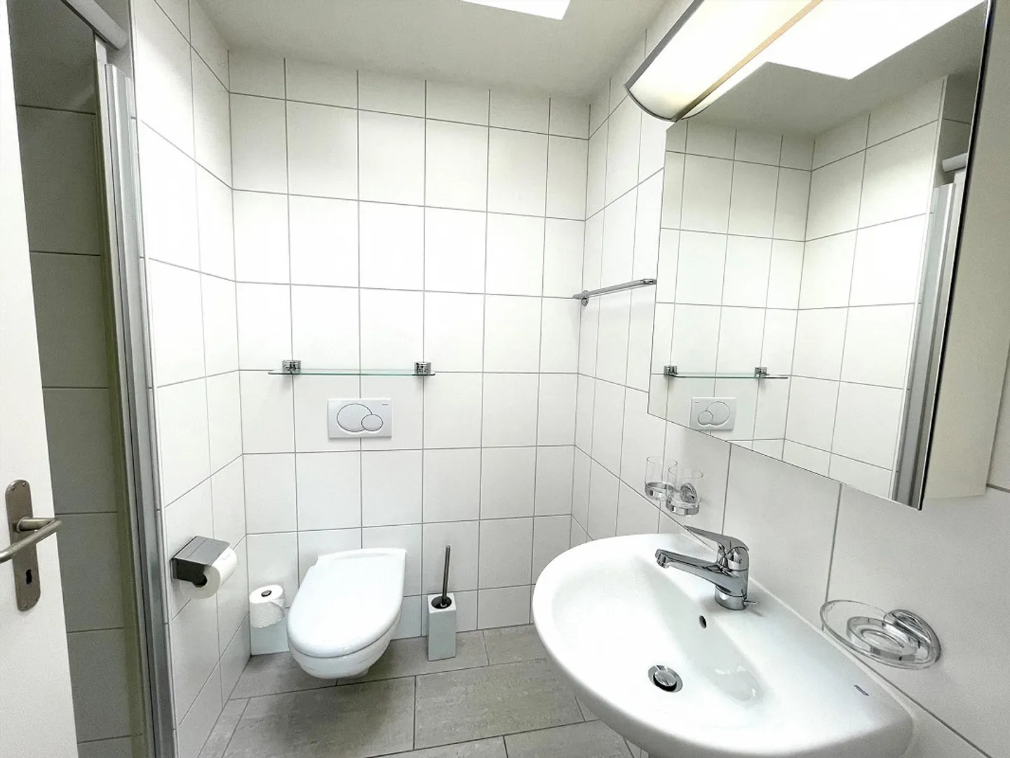 Appartement penthouse lumineux de 5,5 pièces dans un emplacement parfait avec vue ! - Photo 9 sur 13