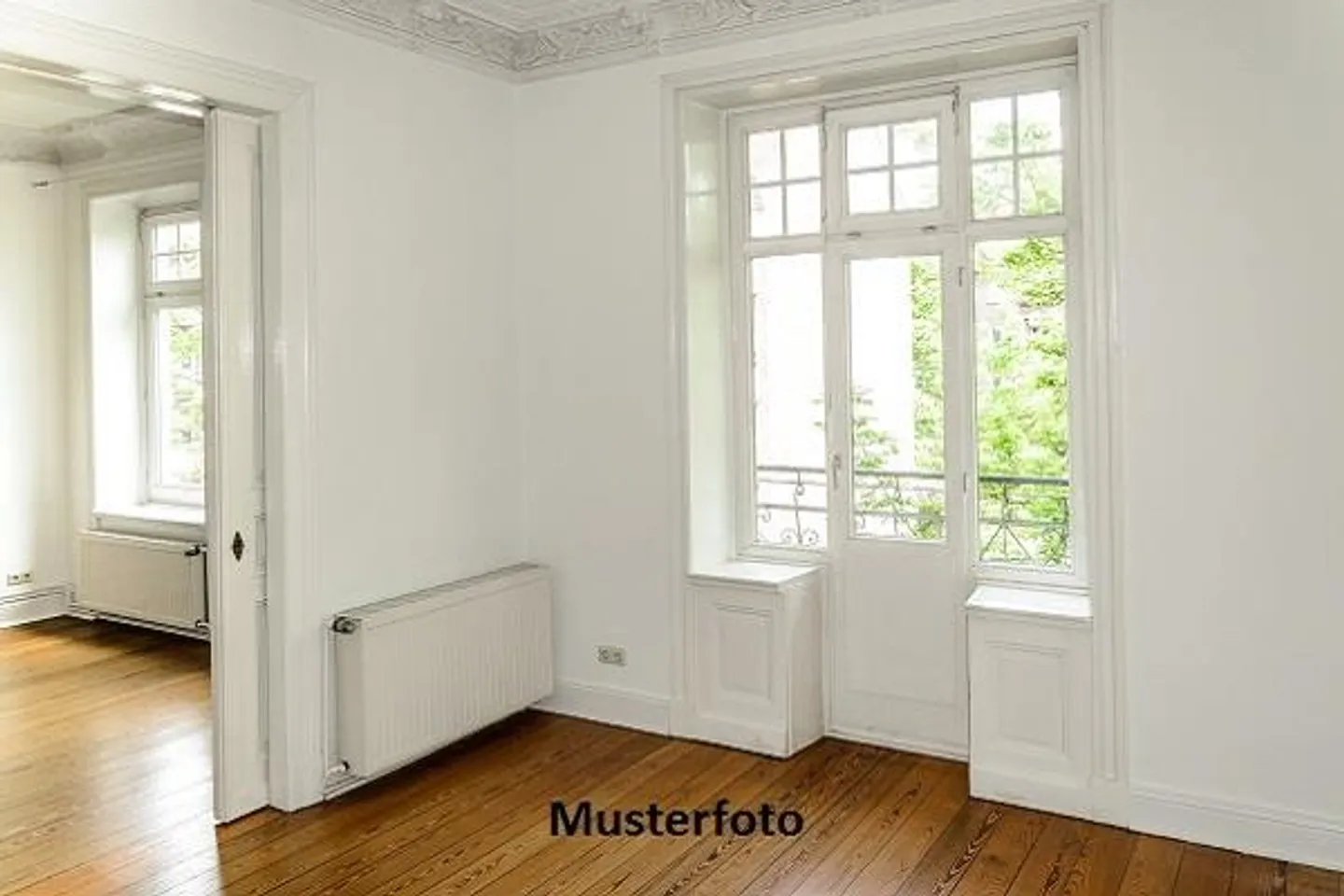 5.5-Room Apartment - Photo 1 of 13