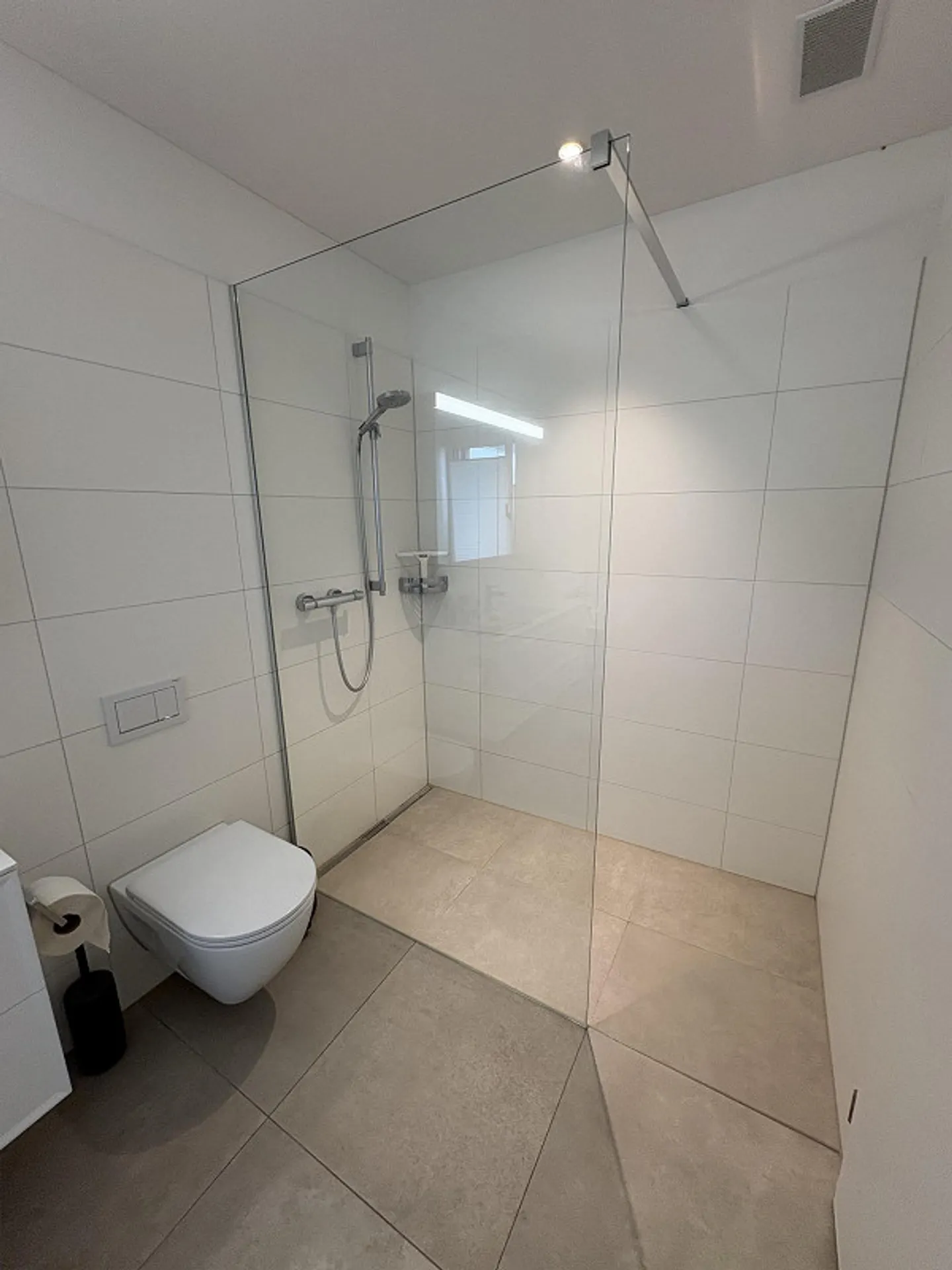 Appartement de 4,5 pièces à sous-louer - Photo 3 sur 10