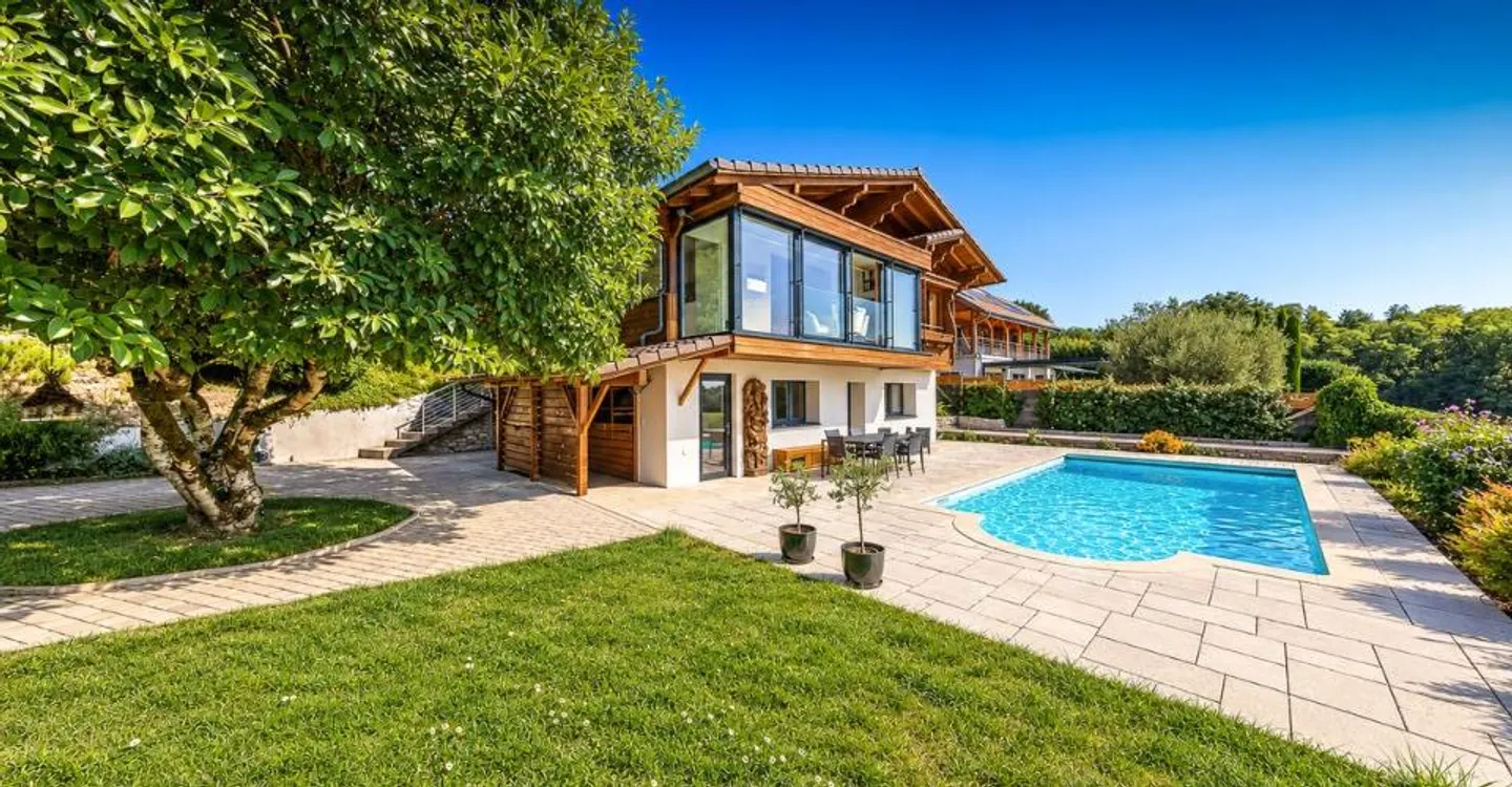 Very beautiful villa with panoramic view of the lake & Mt-Blanc! - Photo 1 of 13