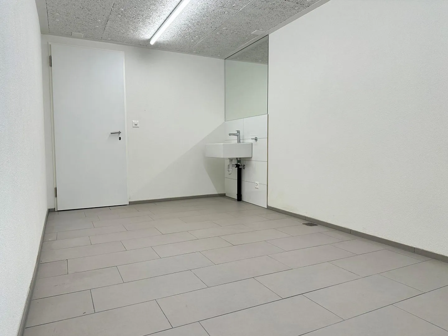 Neu ausgebauter Hobbyraum - Foto 1 von 3