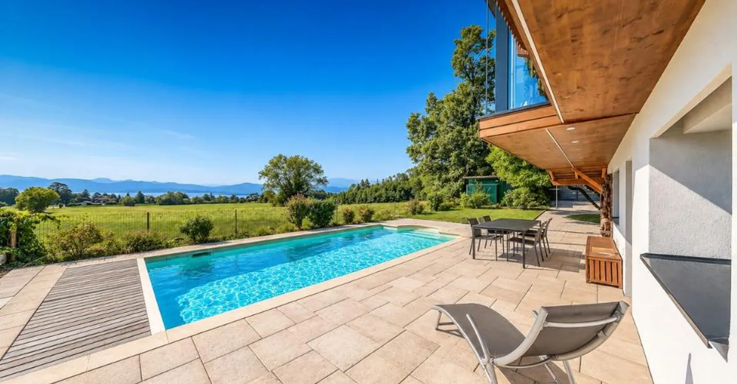 Very beautiful villa with panoramic view of the lake & Mt-Blanc! - Photo 4 of 13