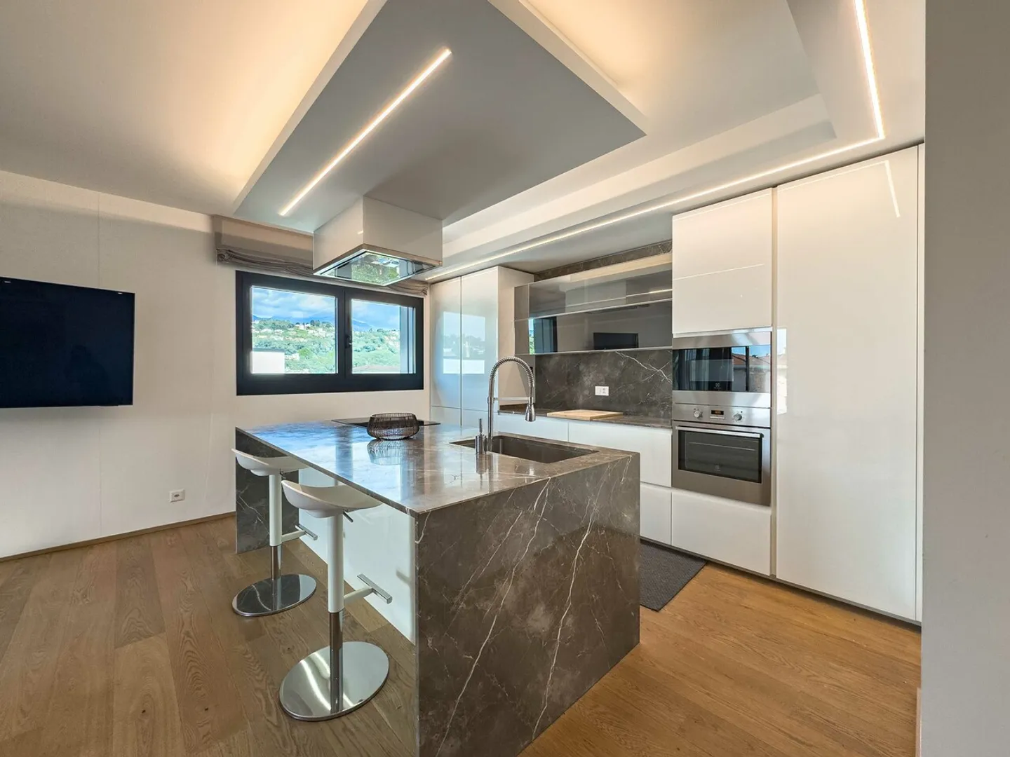 Appartamento in vendita - Foto 2 di 6