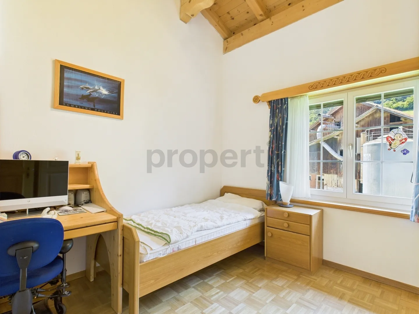 Willkommen in Valens! Zu verkaufen stilvolle 3.5 Zimmer Wohnung mit schönem Bergblick - Foto 6 von 13