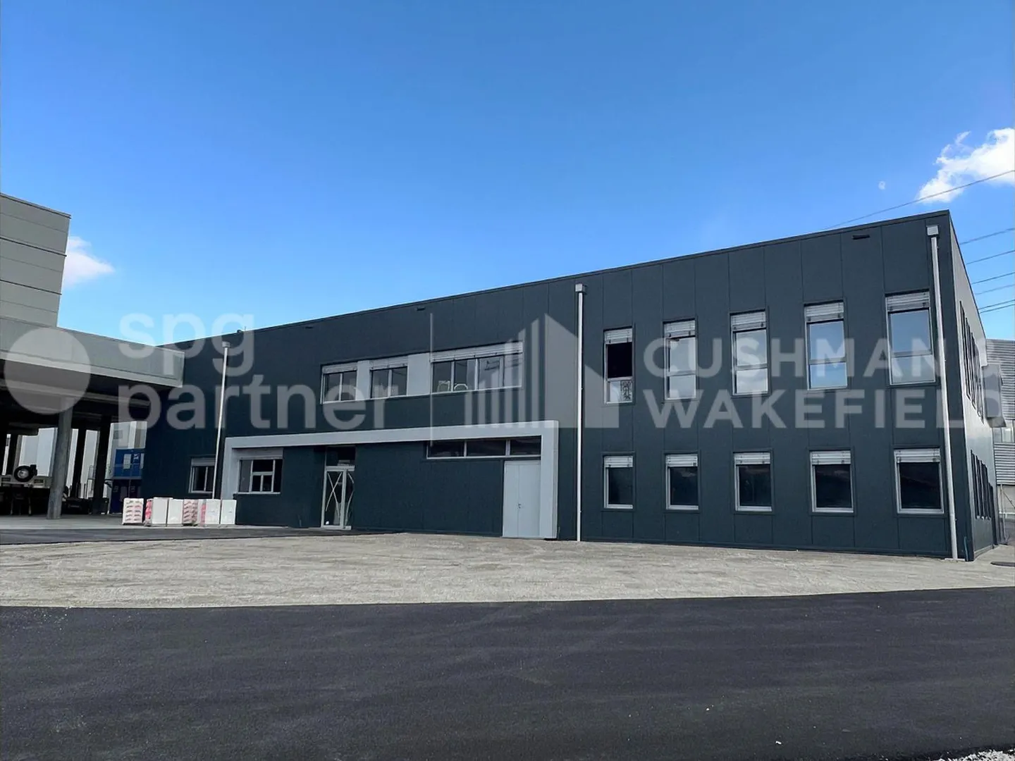 Geräumige Werkstatt in Satigny - Foto 1 von 13