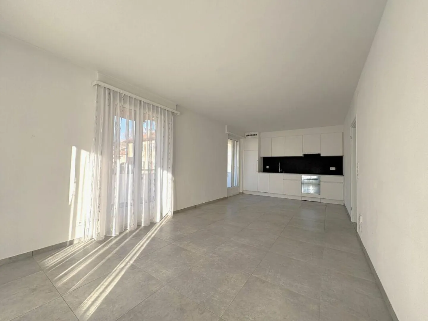 Ascona- bellissimo appartamento vacanze di 2,5 stanze completamente ristrutturato - Foto 3 di 7