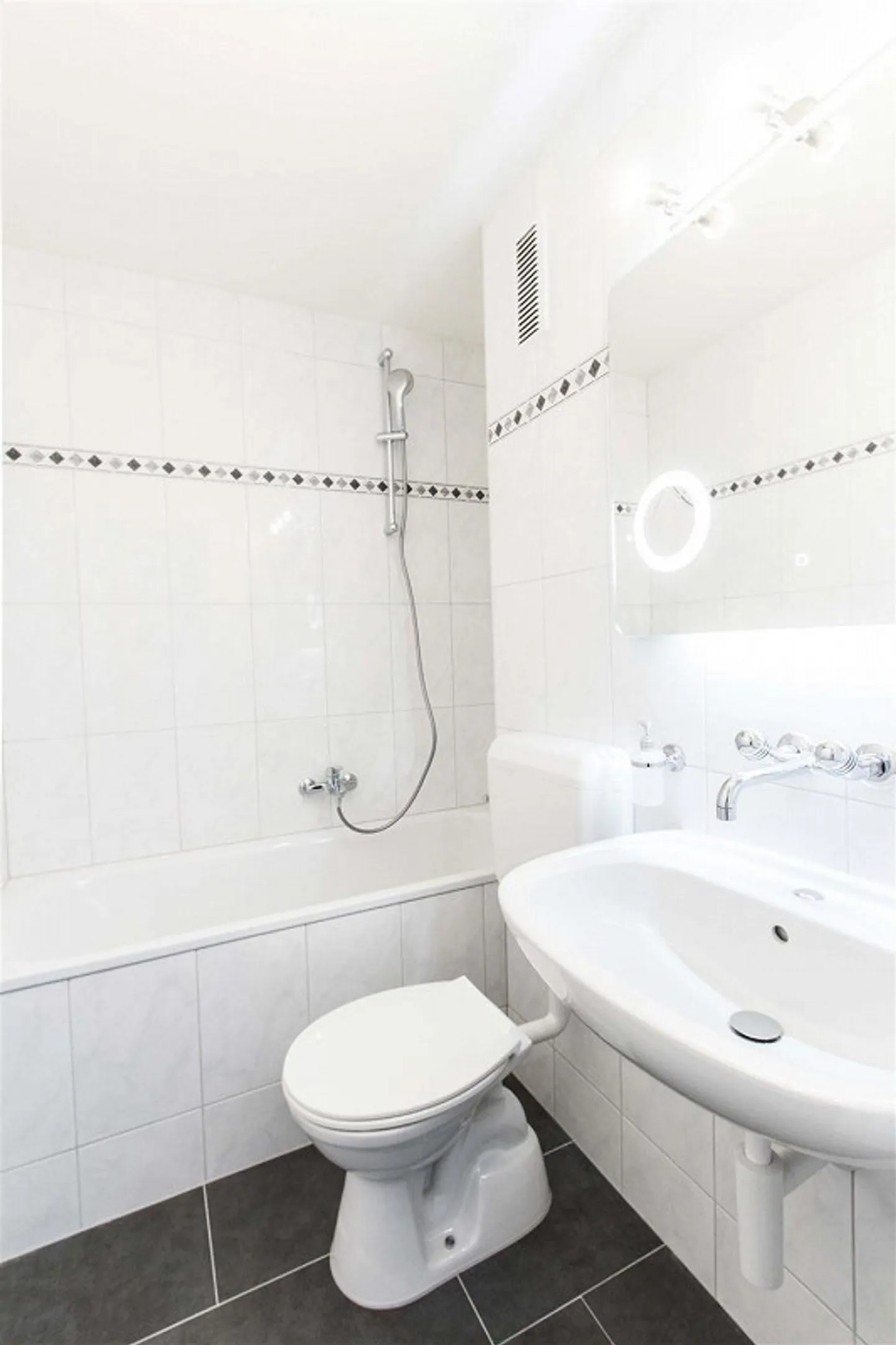 Moderne Singles Wohnung - zentral! - Foto 7 von 7