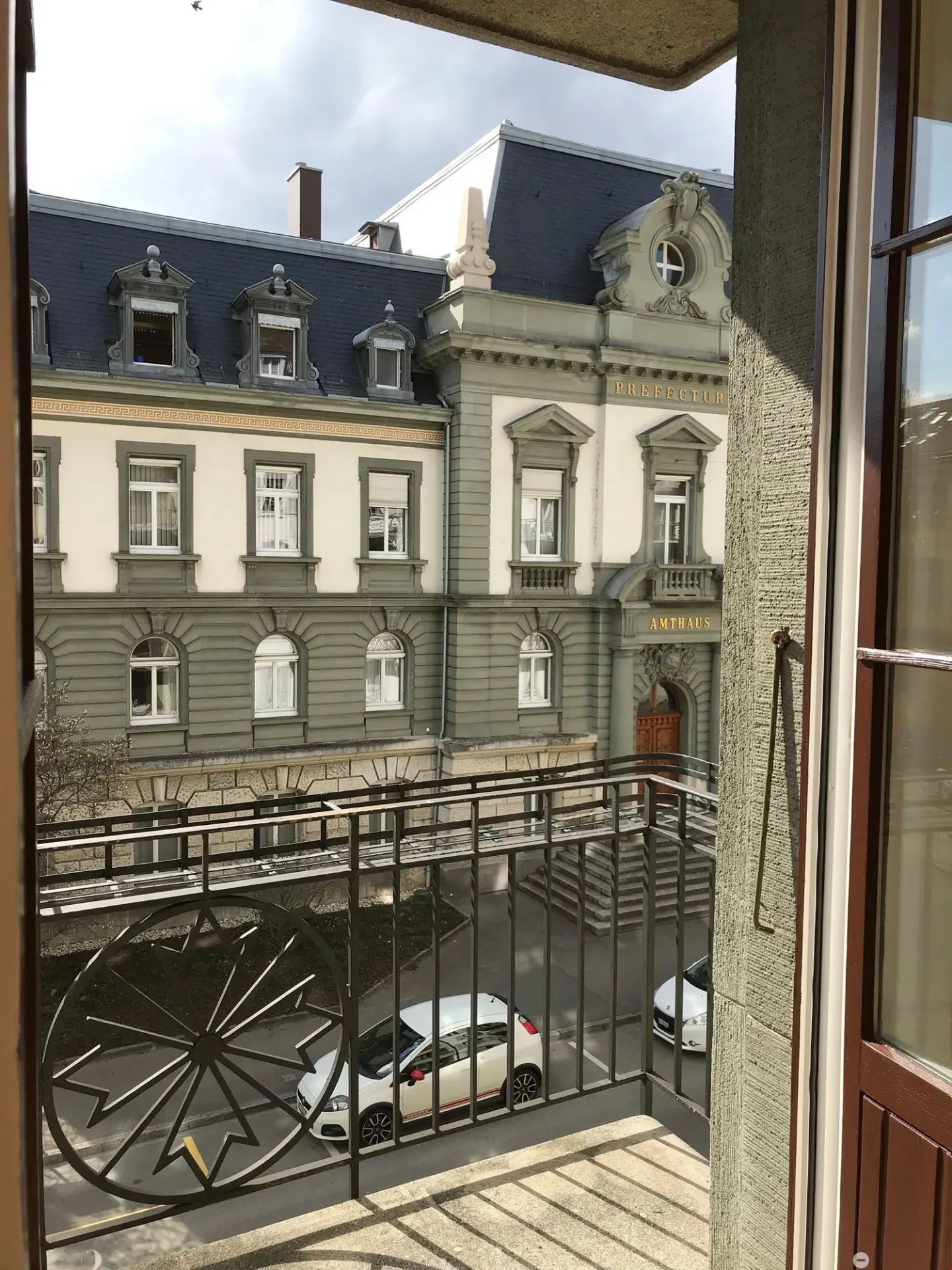 Appartement de 3 pièces situé au centre - Photo 1 sur 7