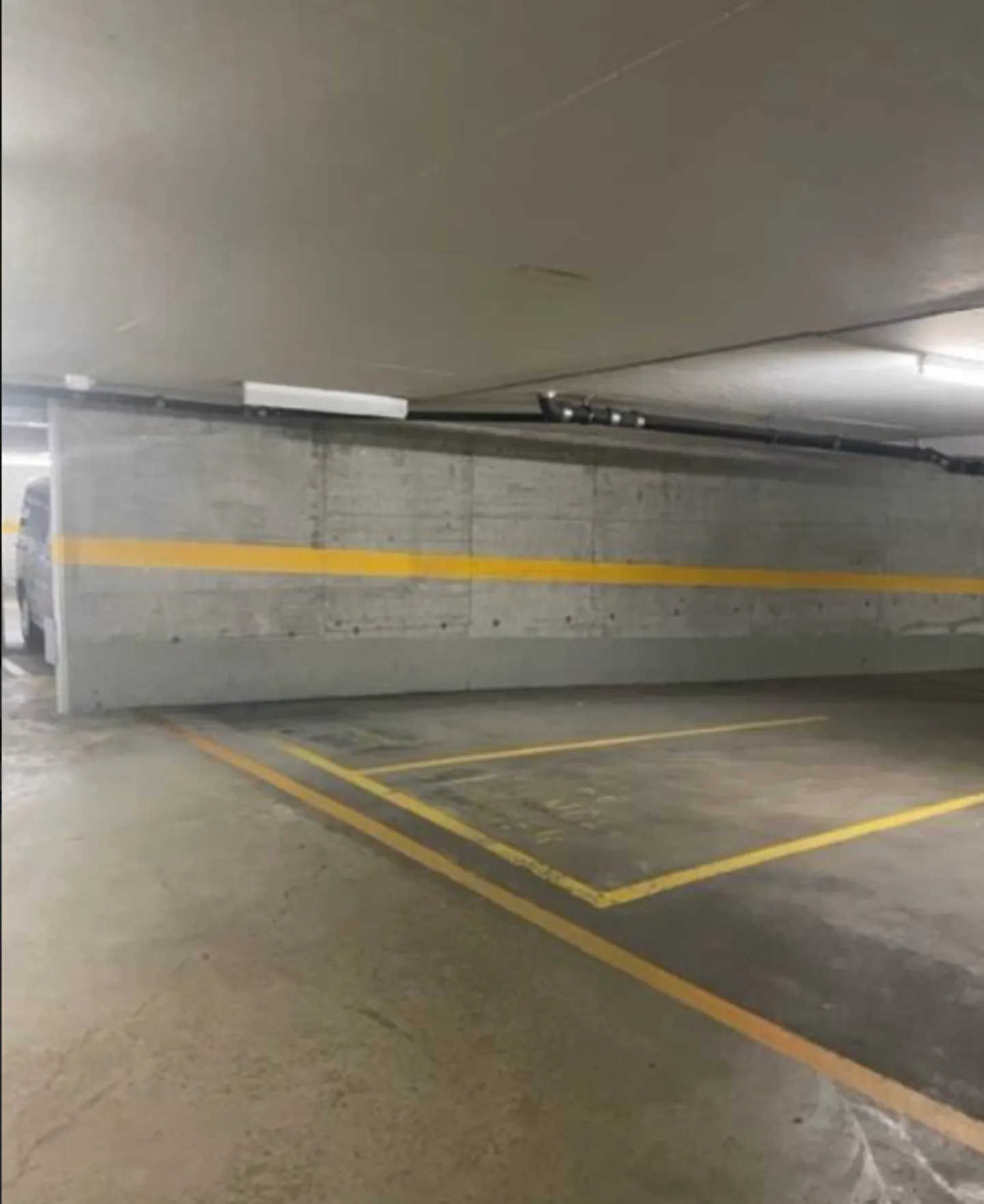 Parking space for rent in the old town of Bülach! - Photo 1 of 1