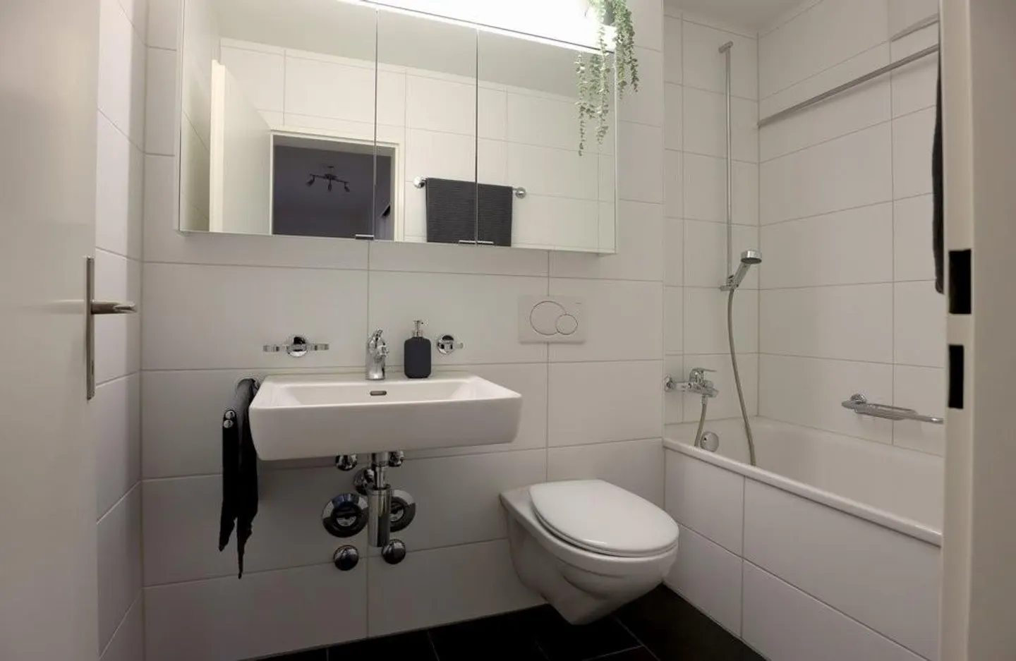 Sanierte Wohnung mit Balkon - Foto 3 von 9